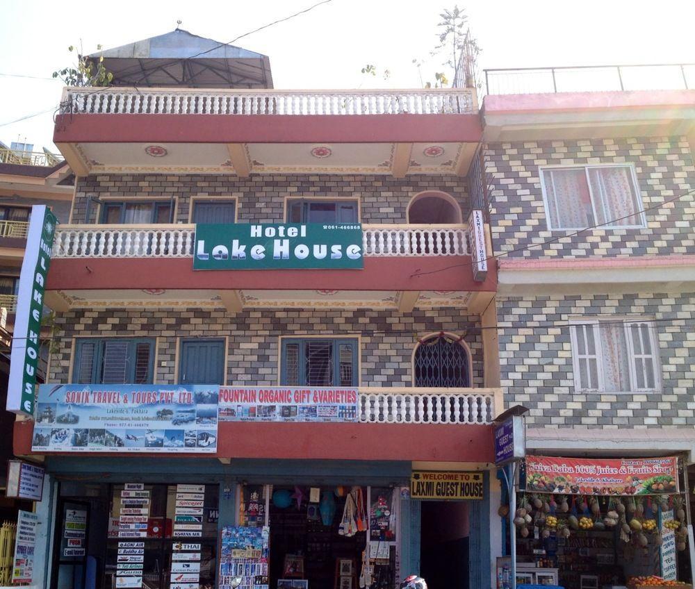 Hotel Lake House Pokhara Exterior photo