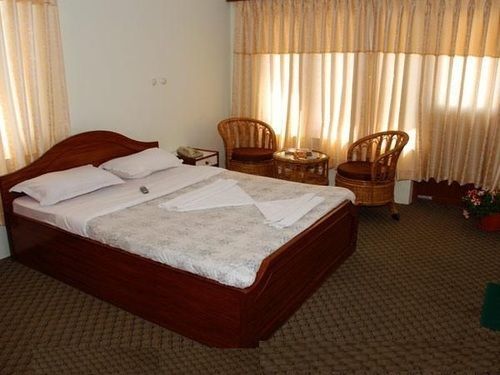 Hotel Lake House Pokhara Exterior photo