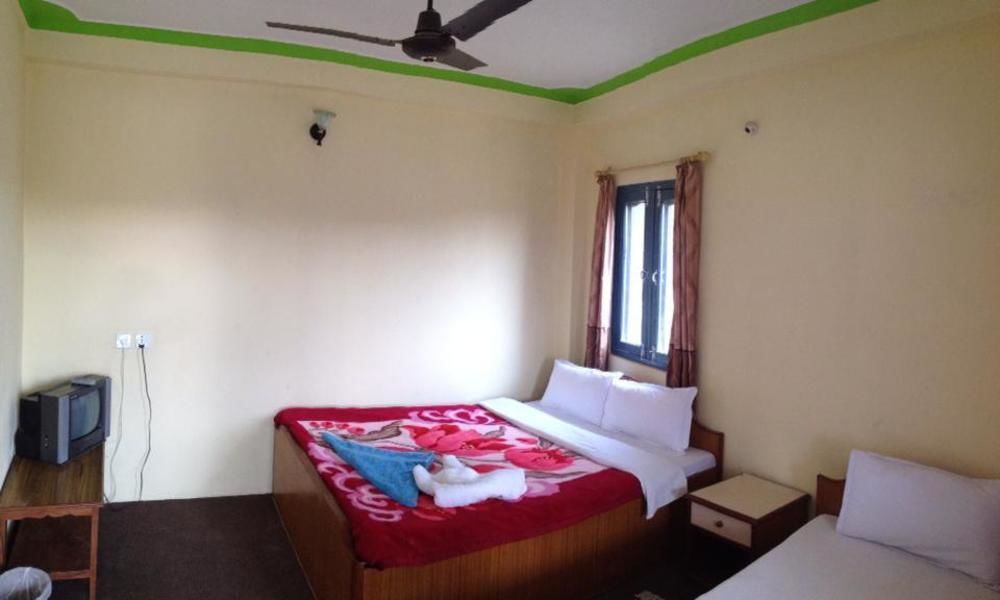 Hotel Lake House Pokhara Exterior photo
